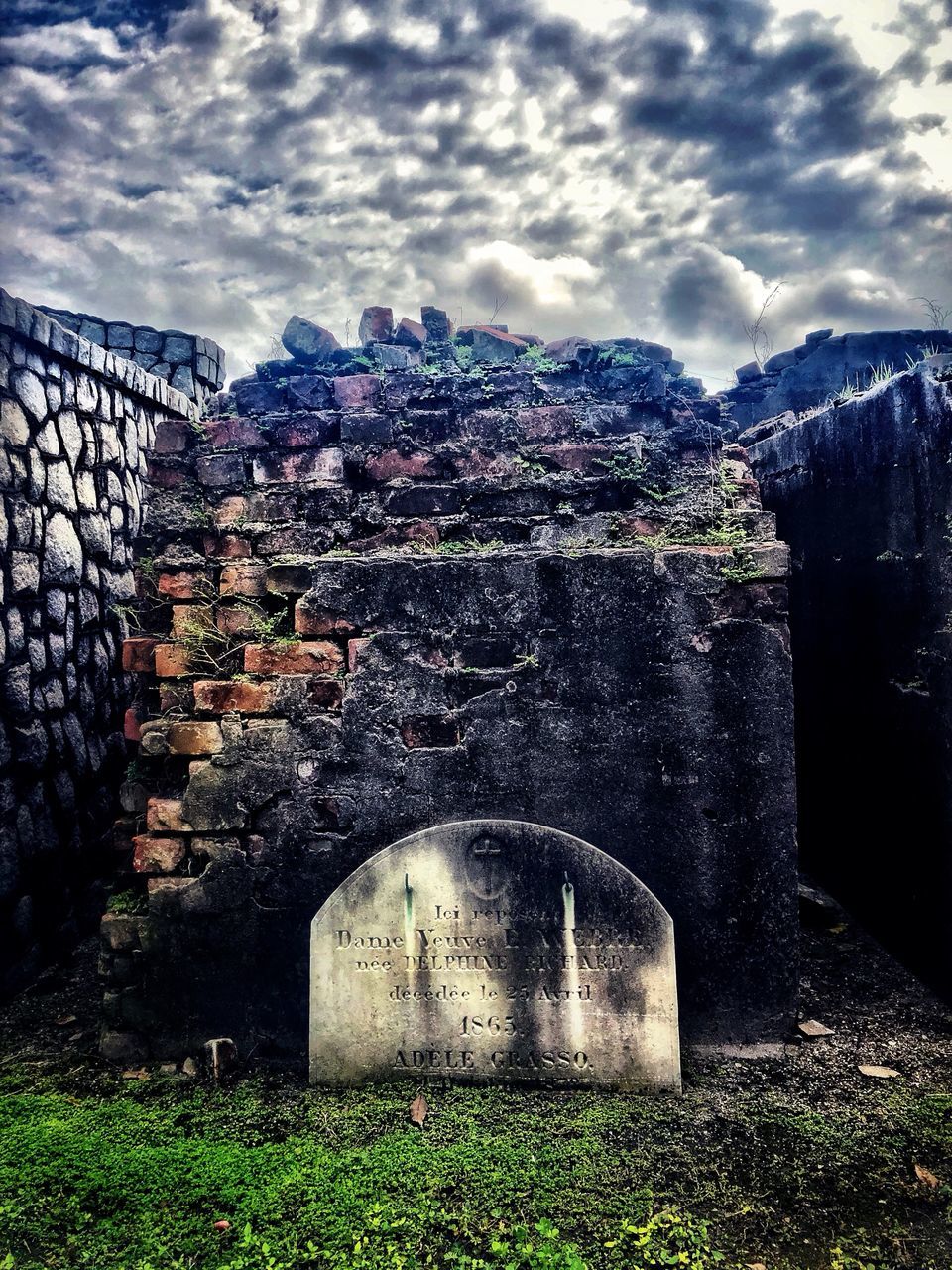 architecture, cloud - sky, built structure, sky, nature, plant, no people, history, cemetery, day, grave, tombstone, the past, building exterior, stone, wall, outdoors, tree, mountain, stone wall, ruined