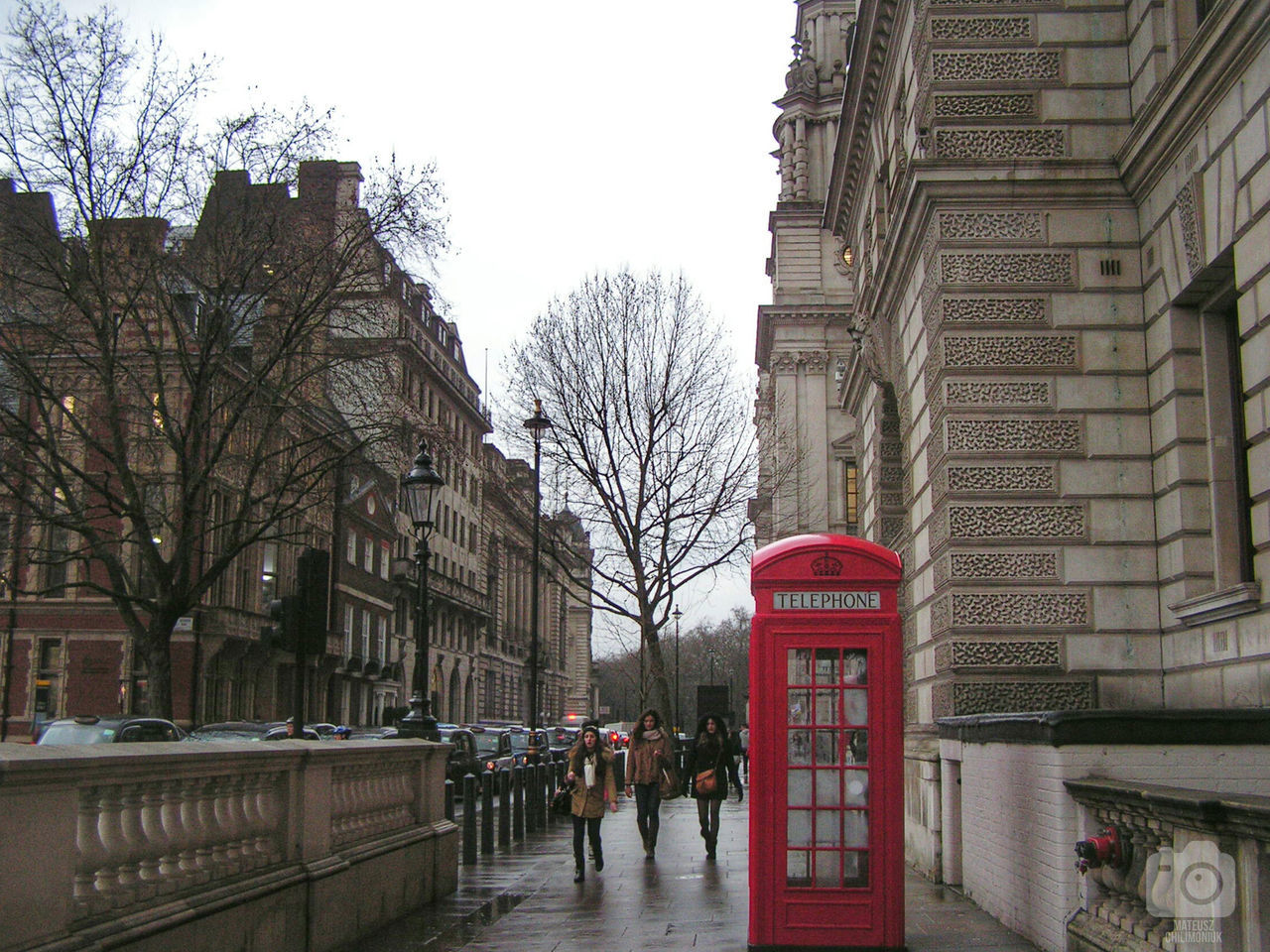 VIEW OF BUILDINGS IN CITY