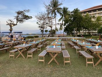 Outdoor dining at a resort hotel blessed with the most beautiful weather.