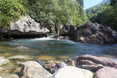 Scenic view of rocks in sea