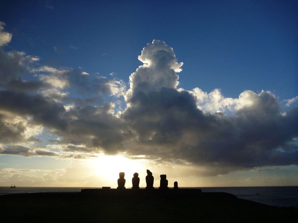 sky, cloud - sky, beauty in nature, sunset, sunlight, scenics, nature, outdoors, silhouette, no people, architecture, landscape, day