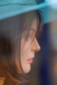 Close-up portrait of young woman