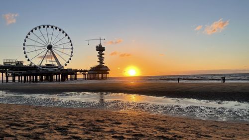 Sunset de pier, den haag