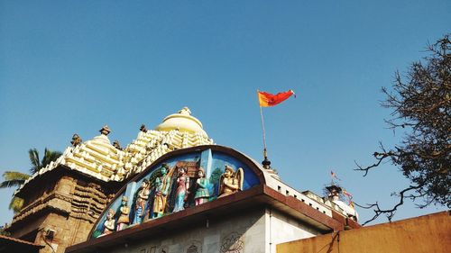 Low angle view of statue against clear sky