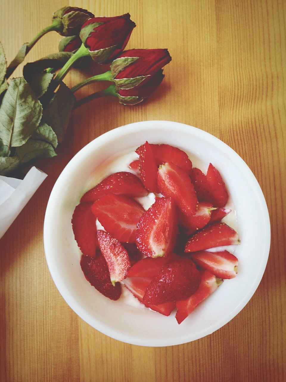 indoors, food and drink, food, freshness, table, still life, red, healthy eating, plate, fruit, high angle view, strawberry, bowl, ready-to-eat, close-up, directly above, no people, indulgence, serving size, healthy lifestyle