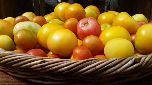 Close-up of oranges in market