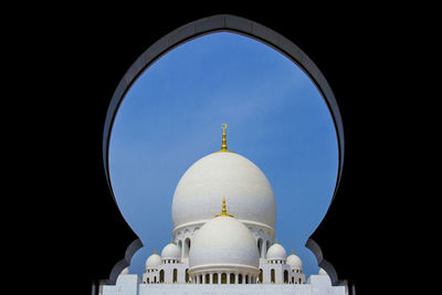 Abu dhabi, u.a.e, may 2014 sheikh zayed mosque symbol of islam