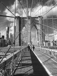 Footpath at brooklyn bridge