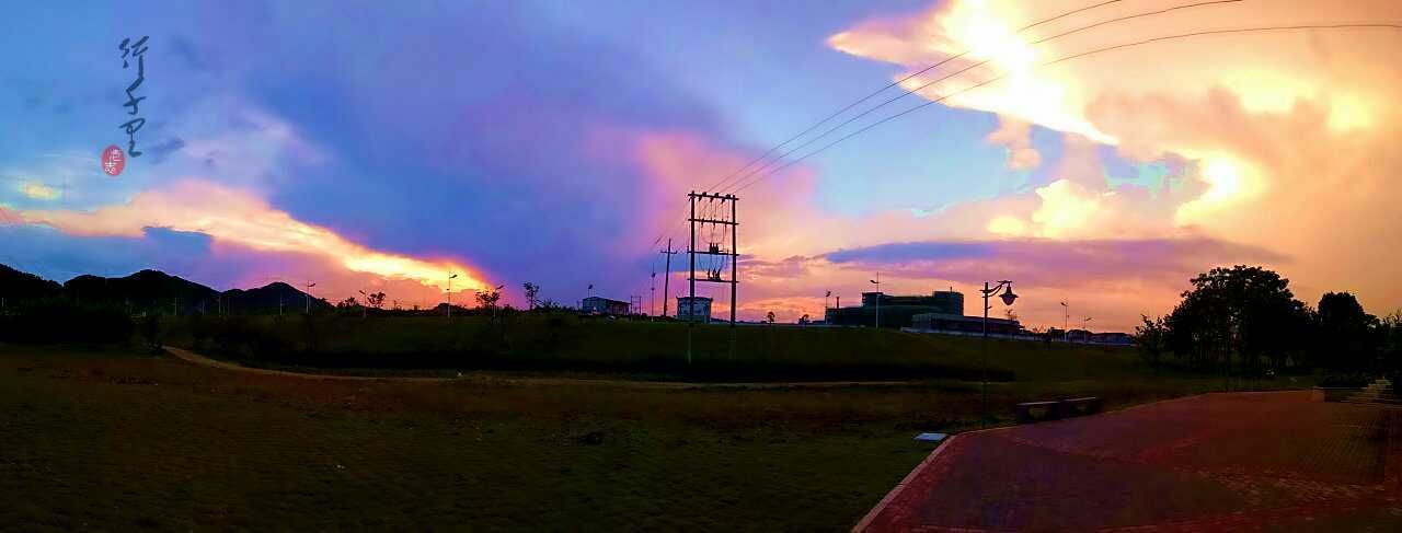 PANORAMIC VIEW OF LANDSCAPE AGAINST SKY