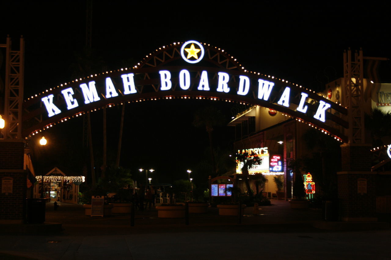 Kemah Boardwalk