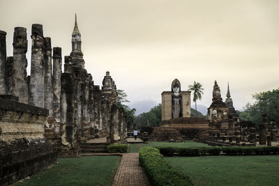 Old ruins of building against sky