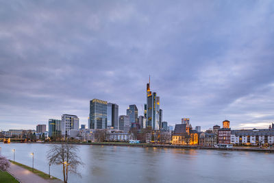 Frankfurt am main city skyline coler image