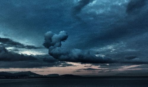 Cloudy sky over sea