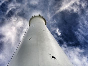 Low angle view of cloudy sky