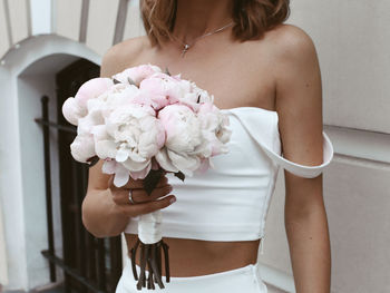 Bride with bouquet