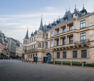 Buildings in city