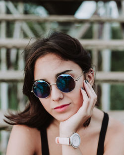 Portrait of woman with sunglasses