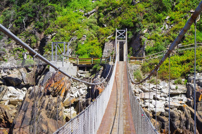 Suspension bridge over the storms river mouth in tsitsikamma national park, eastern cape