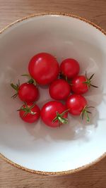 High angle view of cherry tomatoes in bowl