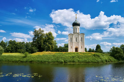 Church of the intercession on the nerl. bogolyubovo, vladimir region. 1165, 12th century. unesco 