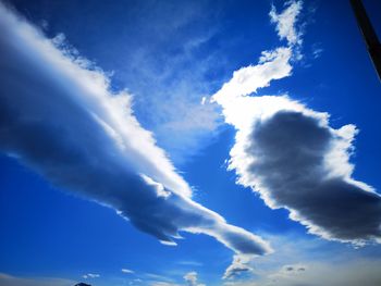 Low angle view of vapor trail in sky