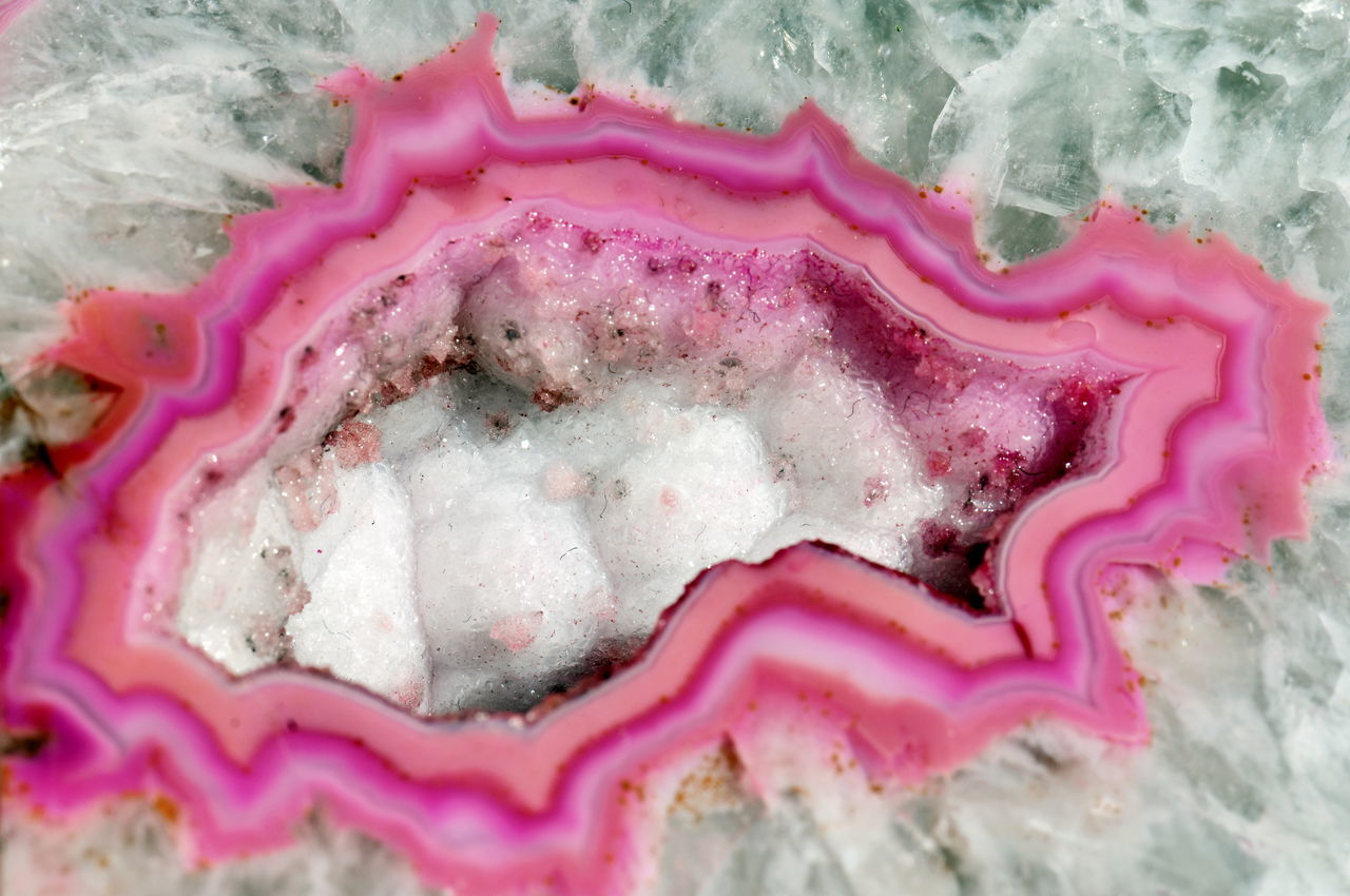 FULL FRAME SHOT OF MULTI COLORED CANDIES IN WATER