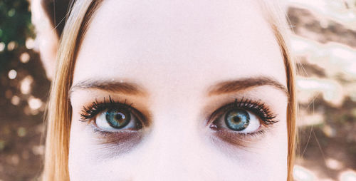 Close-up portrait of young woman