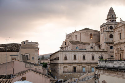 Buildings in city