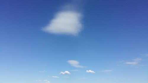 Low angle view of cloudy sky