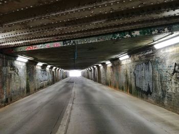 Illuminated tunnel