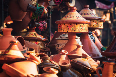 Pottery at market stall