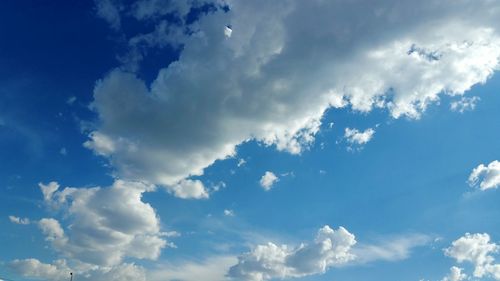 Low angle view of cloudy sky