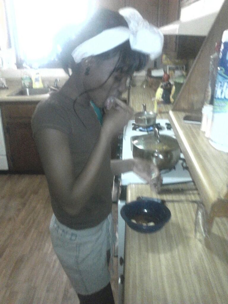 Kay Eatin Tf Out Of Them Eggs !