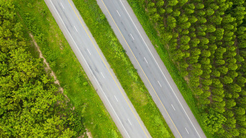 Traffic on road in city