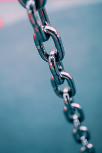 Metallic chain for security, chain links