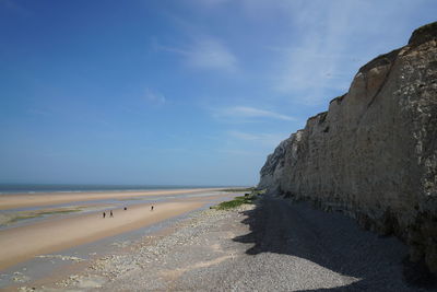 Scenic view of beach cap blanc-nez against sky