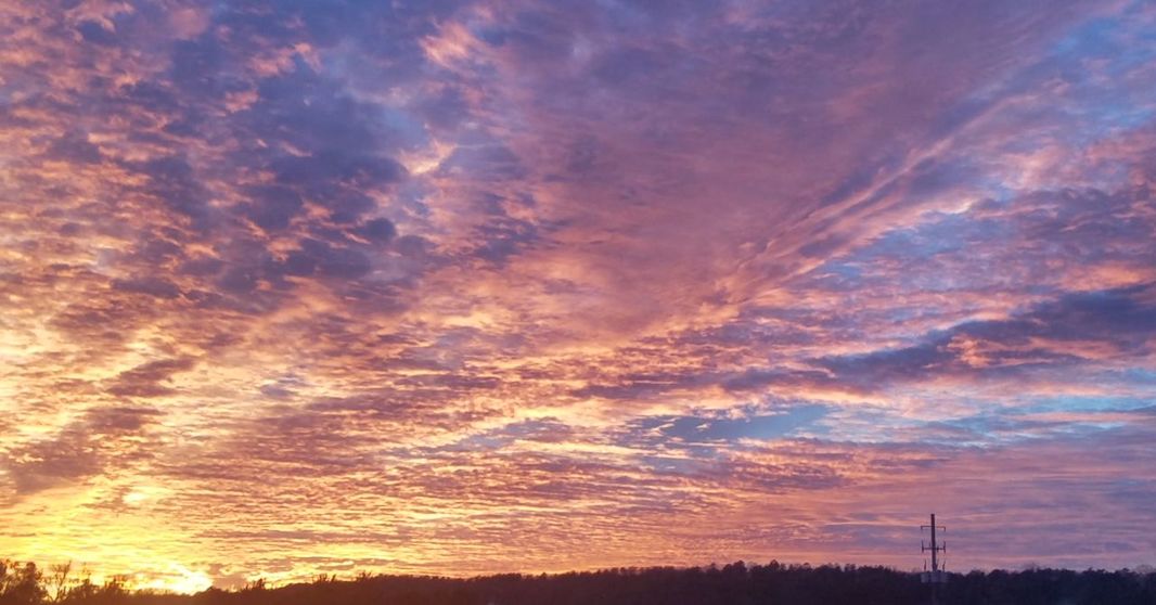 LOW ANGLE VIEW OF DRAMATIC SKY