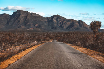 Image of bluff knoll- the highest peak of the stirling range in western australia.