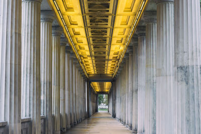 Colonnade at alte nationalgalerie