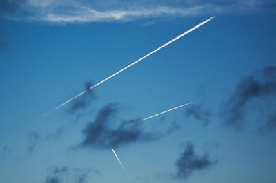 Low angle view of vapor trail in sky