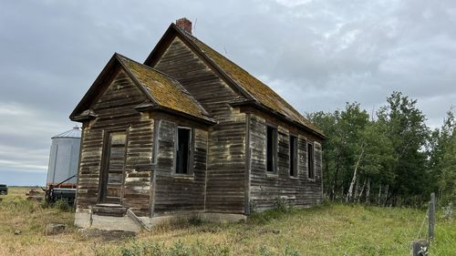 Abandoned school 