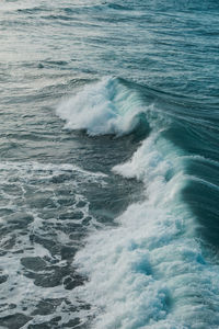 Waves splashing in sea