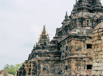 Low angle view of temple building against sky