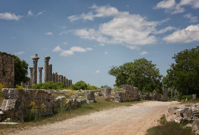 Old ruins against sky