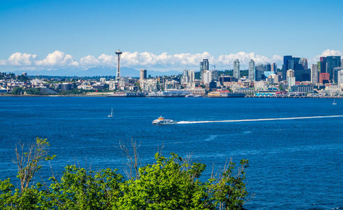 A view of elliottt bay and the seattle skyline.