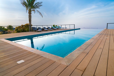 Infinity pool in a resort of arabian desert. luxury resort in oman. 