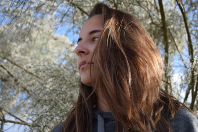 Portrait of a beautiful young woman