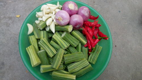 High angle view of vegetables in bowl