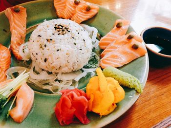 Close-up of sushi in plate on table