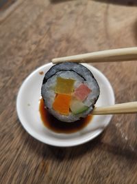 Close-up of sushi in plate on table